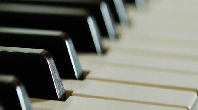 Piano • Keyboard Tuition